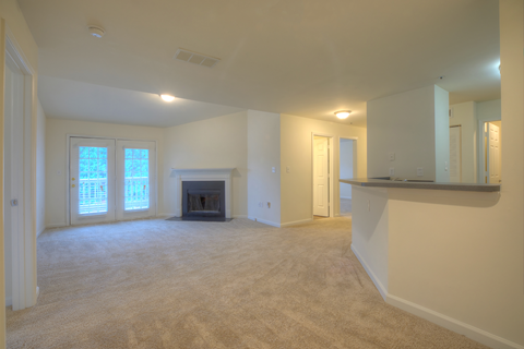 Luxury Apartments in Lawrenceville| Wesley St. Claire Apartments | Large Renovated Apartments with Fireplace